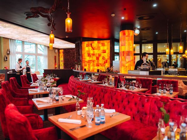 5 Tage Dine & Shine - Zeit zu Zweit inkl. Dinner & Massage in Rostock, Mecklenburg-Vorpommern inkl. Halbpension Aktuelle Ostseereisen online kaufen 5 Tage Dine & Shine - Zeit zu Zweit inkl. Dinner & Massage in Rostock, Mecklenburg-Vorpommern inkl. Halbpension Aktuelle Ostseereisen online kaufen