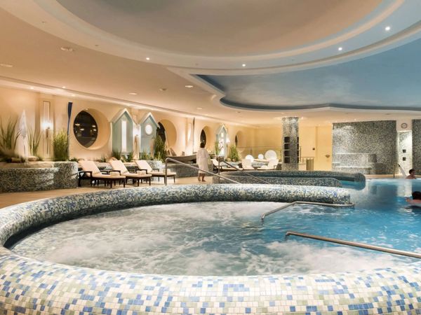 8 Tage Ostsee im Maritim Seehotel Timmendorfer Strand mit HP inkl. Halbpension Aktuelle Ostseereisen online kaufen