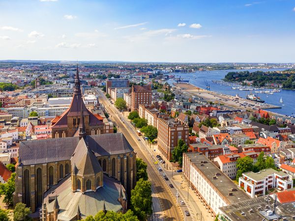 Moinsen Ostsee! 2 Tage im Pentahotel Rostock, Mecklenburg-Vorpommern inkl. Frühstück Aktuelle Ostseereisen online kaufen Moinsen Ostsee! 2 Tage im Pentahotel Rostock, Mecklenburg-Vorpommern inkl. Frühstück Aktuelle Ostseereisen online kaufen