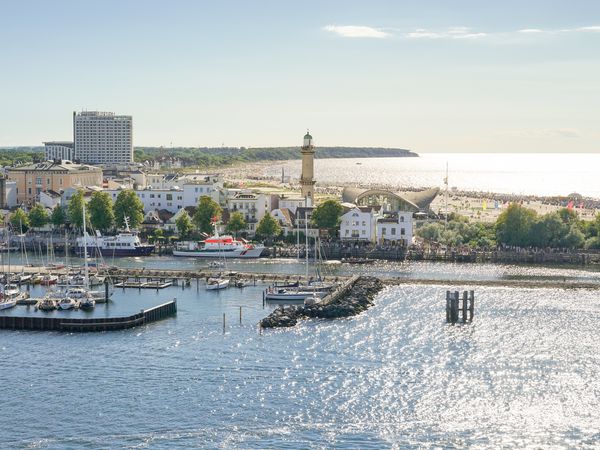 8 Tage im B&B Hotel Rostock City-West, Mecklenburg-Vorpommern
